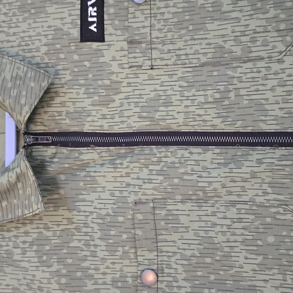 AIRWALK BRAND MENS UTILITY WOVEN FRONT ZIP GREEN CAMO SHIRT SIZE MEDIUM - Picture 15 of 16